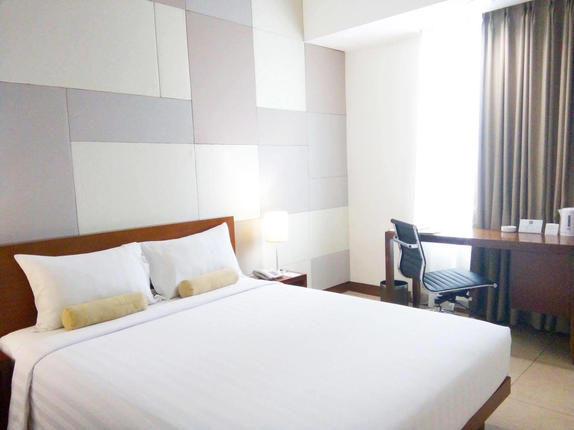 Park Hotel Cawang Yakarta Exterior foto