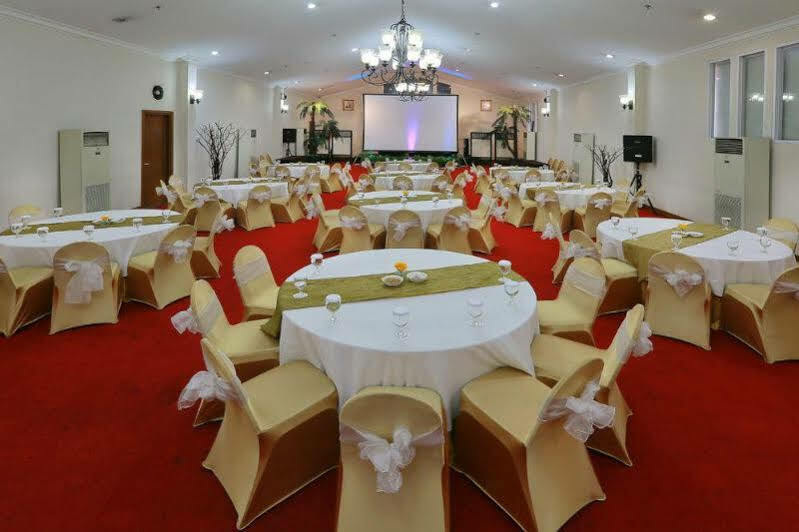 Park Hotel Cawang Yakarta Exterior foto
