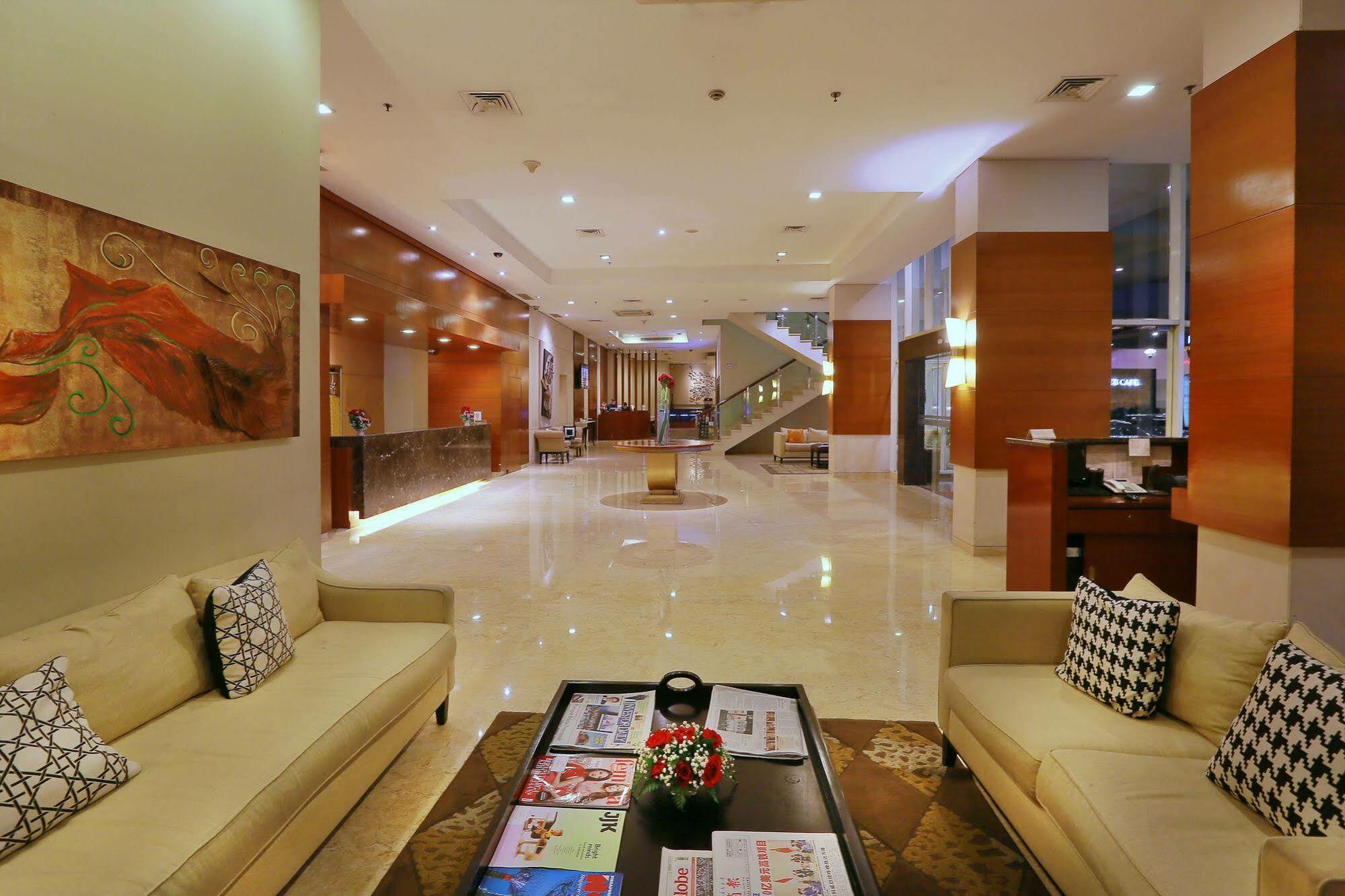 Park Hotel Cawang Yakarta Exterior foto