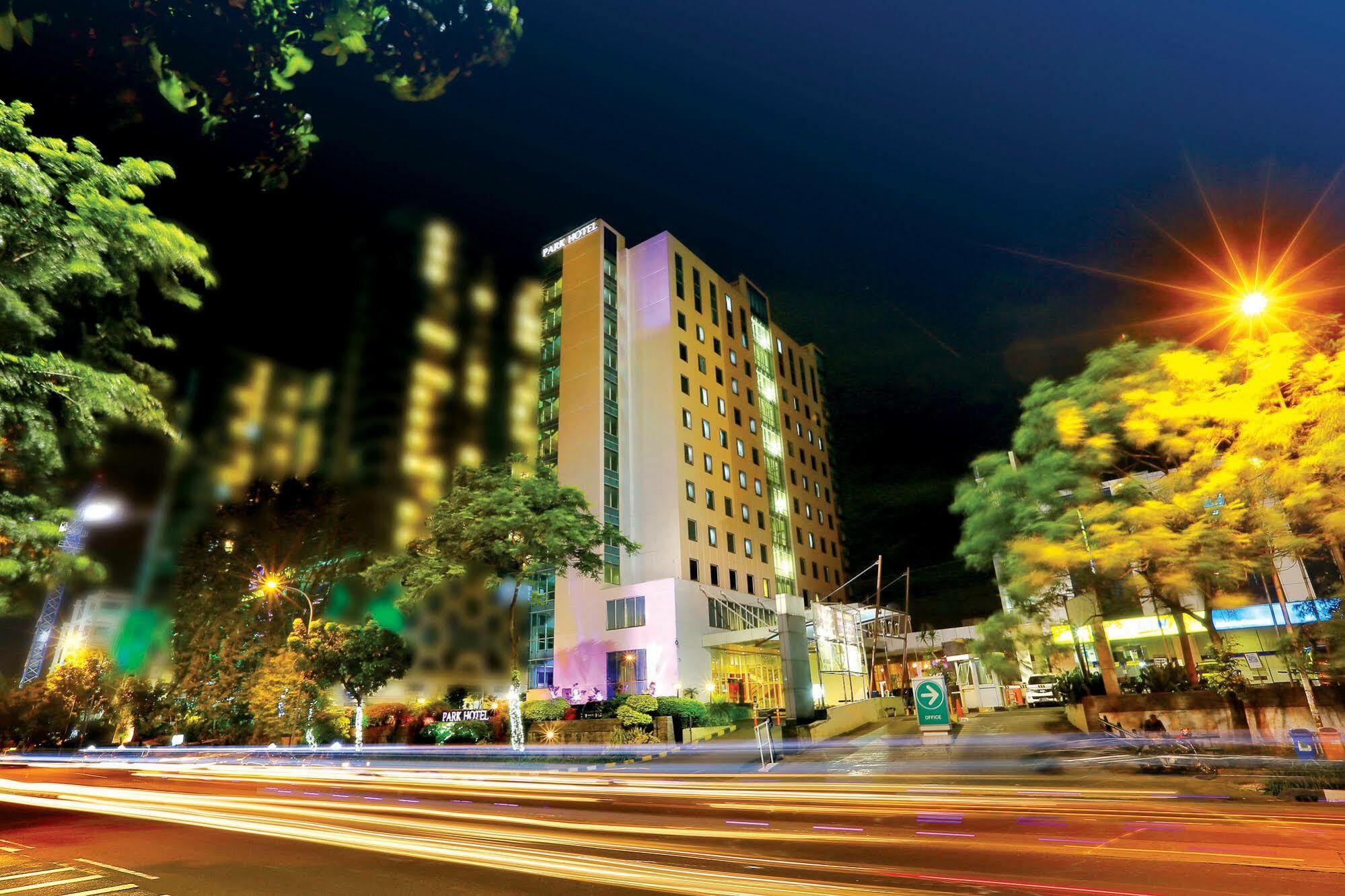 Park Hotel Cawang Yakarta Exterior foto